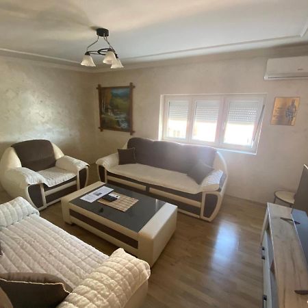 דירות Apartman Nikšić מראה חיצוני תמונה